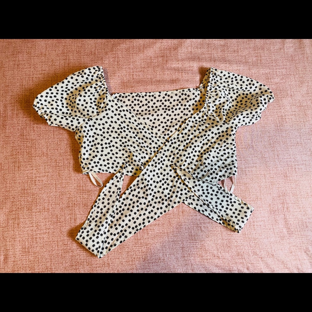 Flower wrap up crop top
